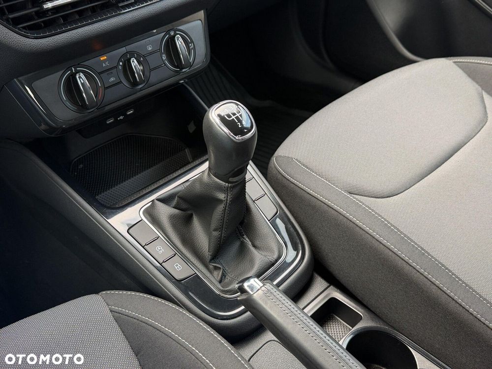 Skoda Fabia 1.0 Ambition - 24