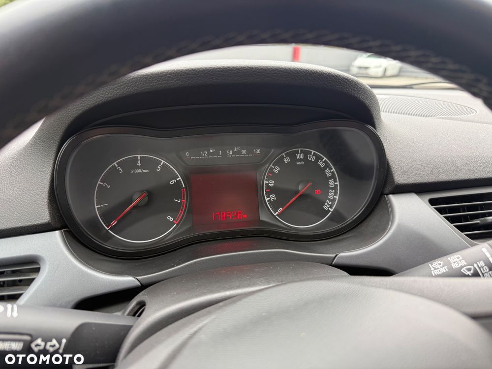 Opel Corsa - 7