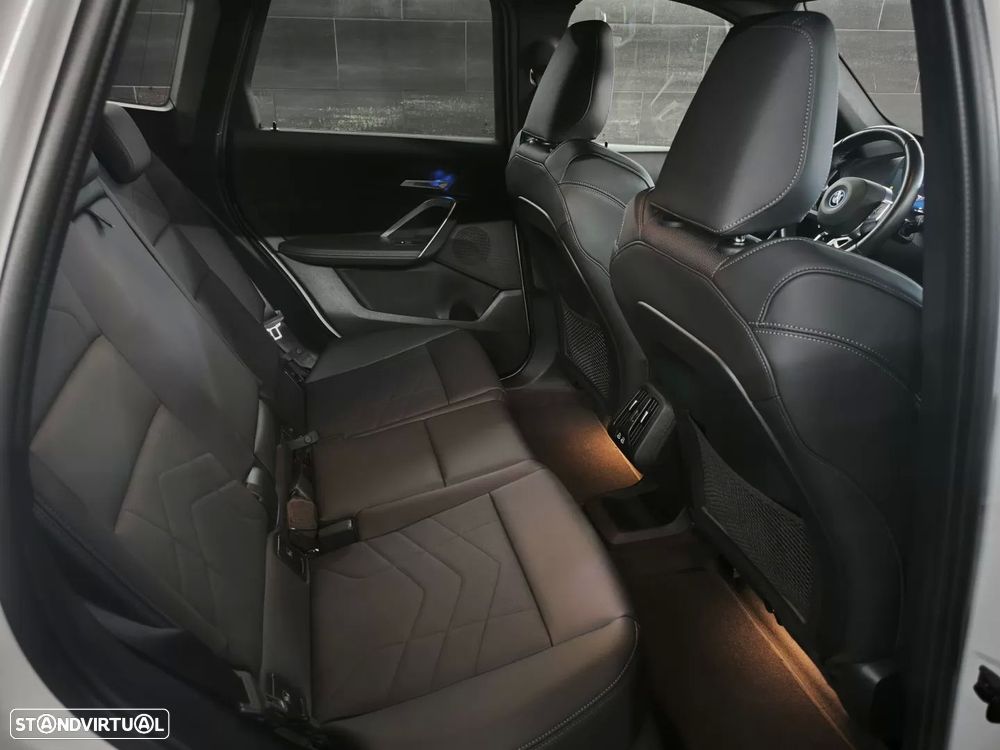 BMW iX1 xDrive30 Pack Desportivo M - 22