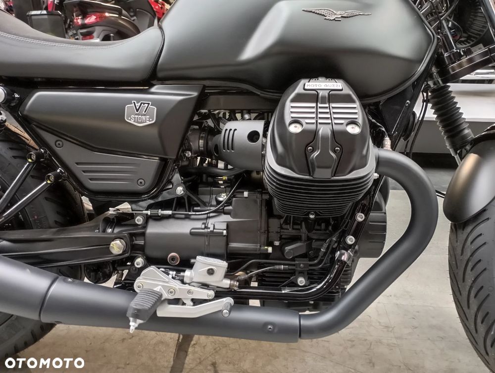 Moto Guzzi V7 - 11