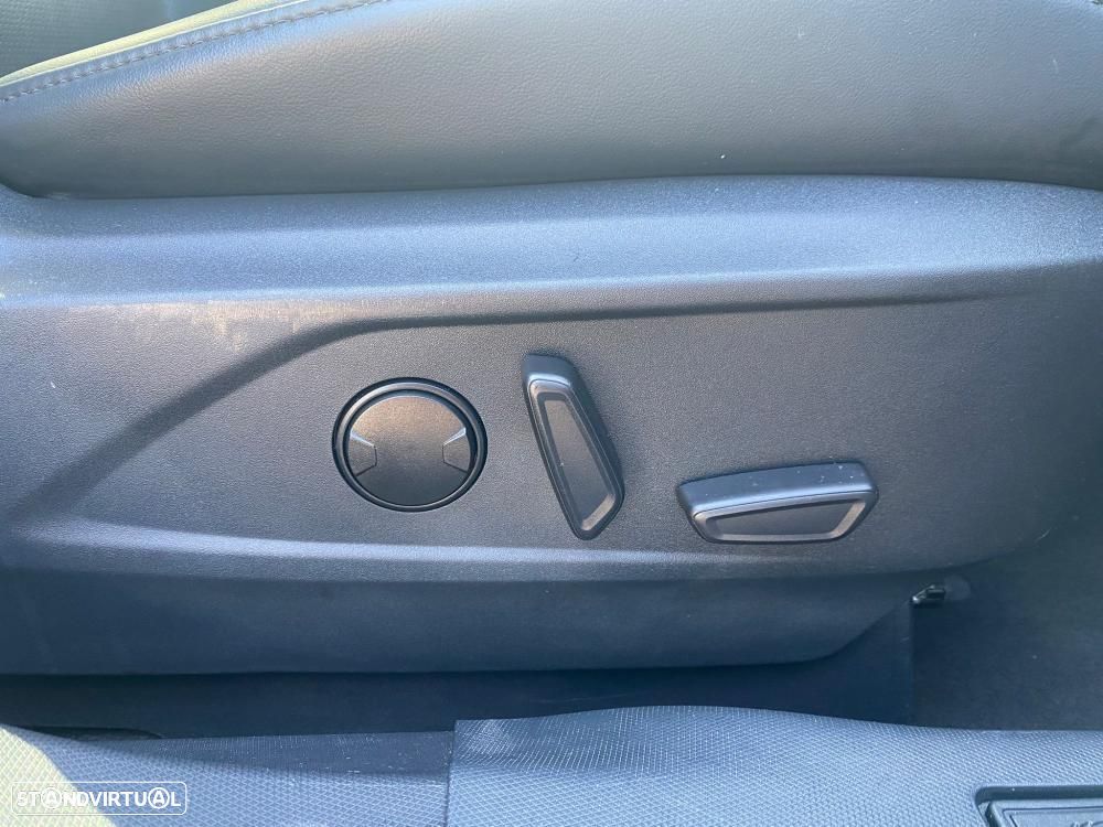 Ford Mustang Mach-E 98.7 kWh Premium - 13