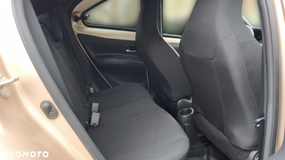 Toyota Aygo X 1.0 VVT-i Style CVT - 10