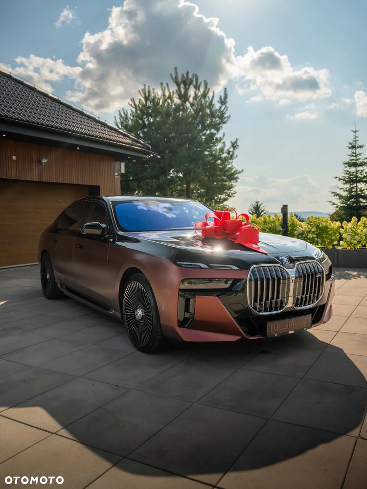 BMW Seria 7 M760e PHEV xDrive sport - 9