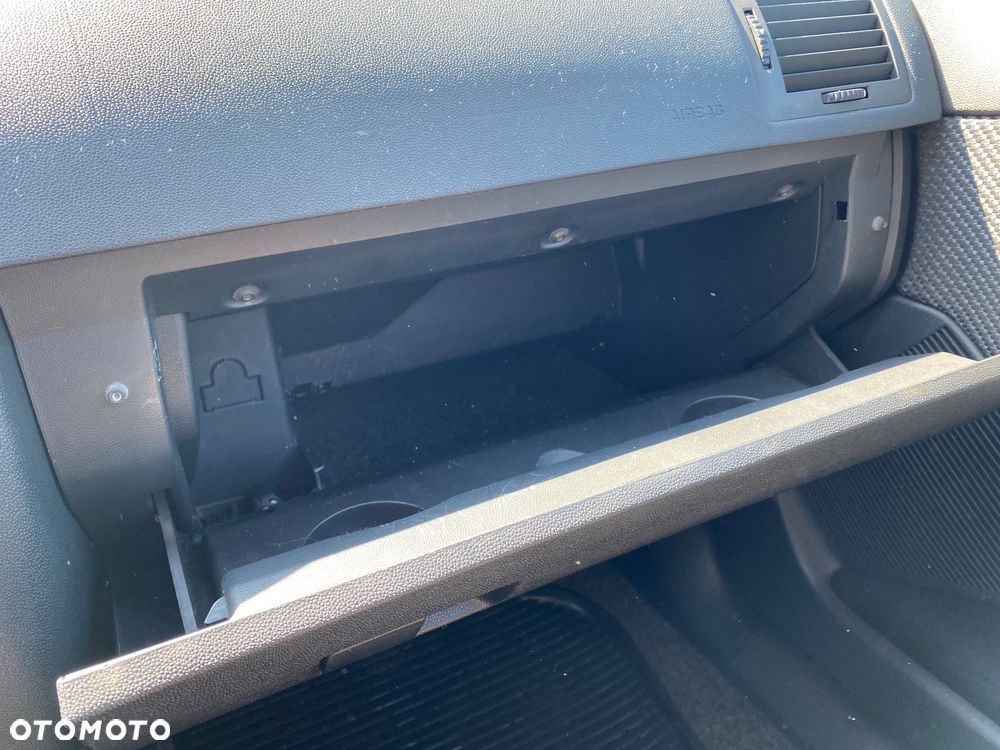 Skoda Fabia 1.4 16V Ambiente - 18