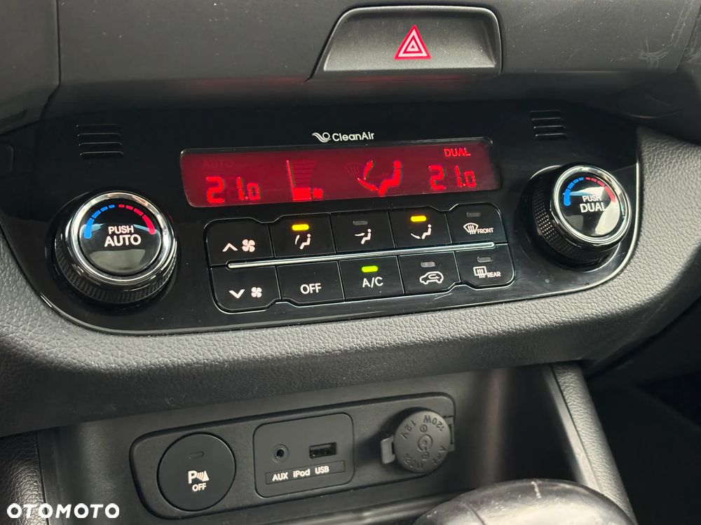 Kia Sportage 2.0 CVVT 4WD Automatik Fifa World Cup Ediition - 29