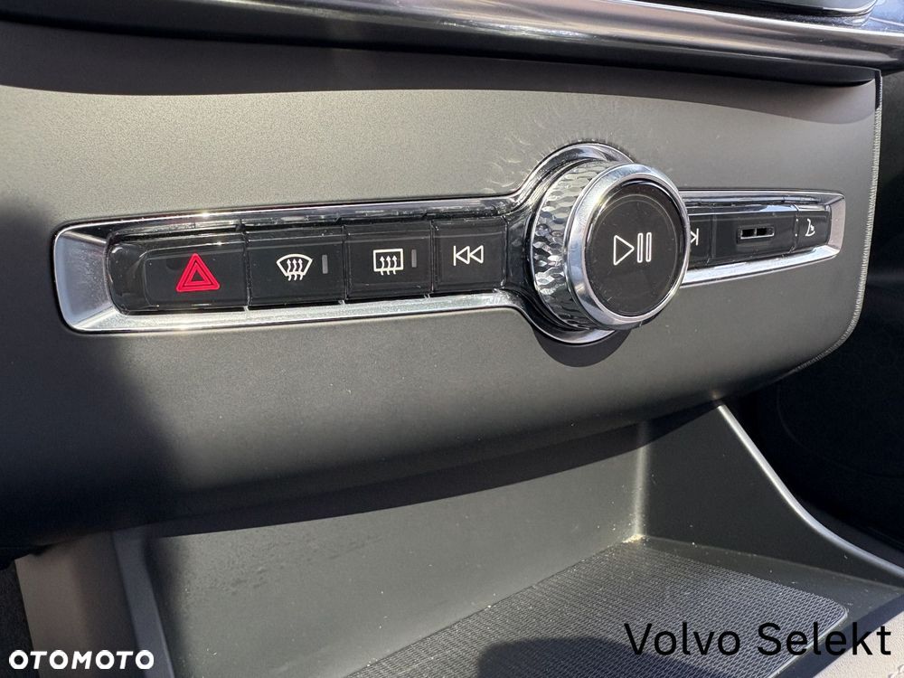 Volvo XC 90 - 20
