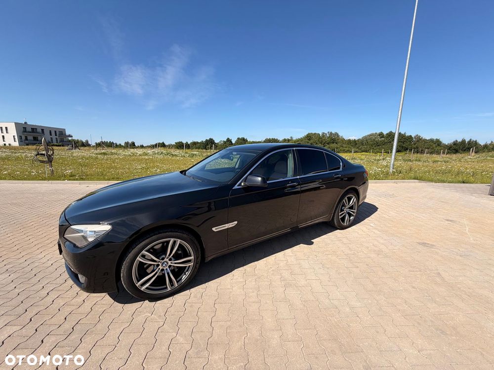 BMW Seria 7 740d xDrive - 2