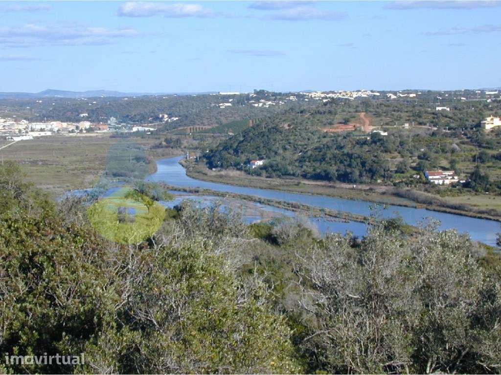 Loteamento turistico em Silves