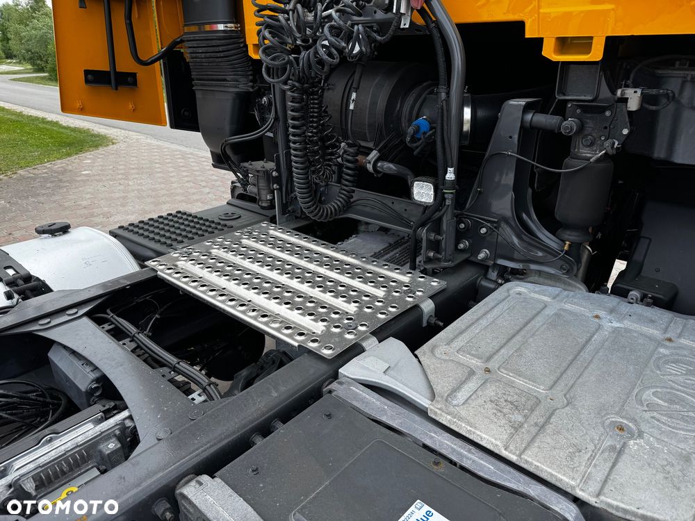 Renault T480 high cab - 7
