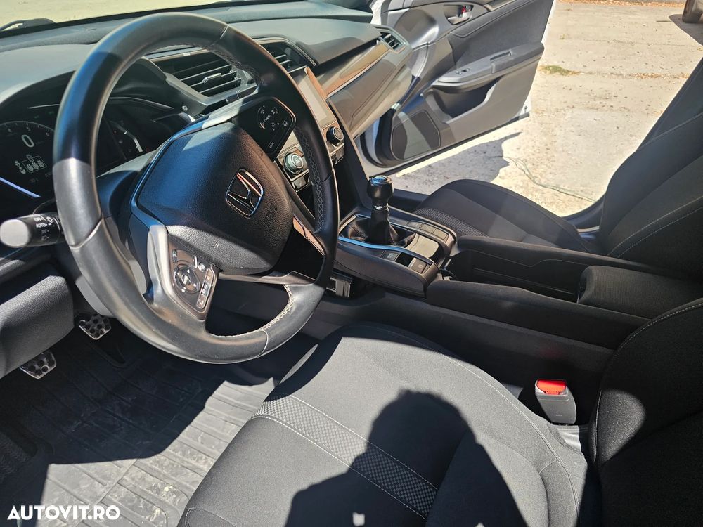 Honda Civic 1.5 VTEC Turbo Sport Plus - 15