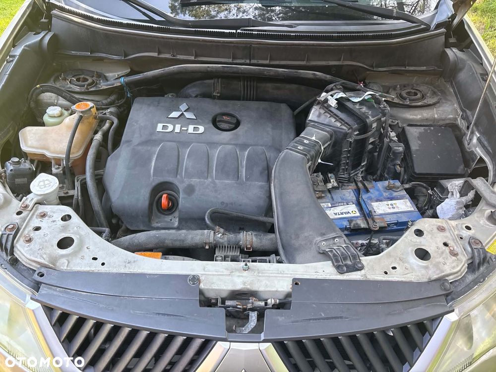 Mitsubishi Outlander 2.0 DID Intense - 11