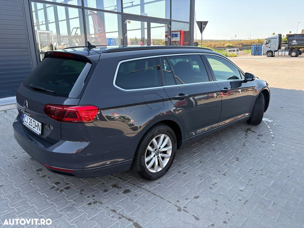 Volkswagen Passat 2.0 TDI DSG Comfortline - 3