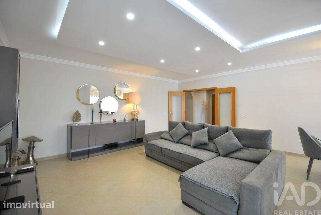 Apartamento T4 em Olhão de 149,00 m2 - Grande imagem: 2/30