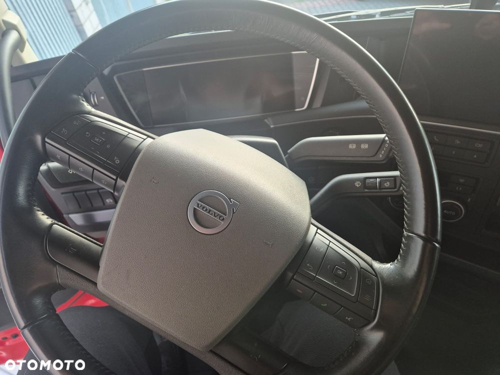 Volvo 500 - 12