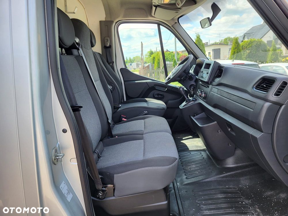 Nissan NV400 - 18