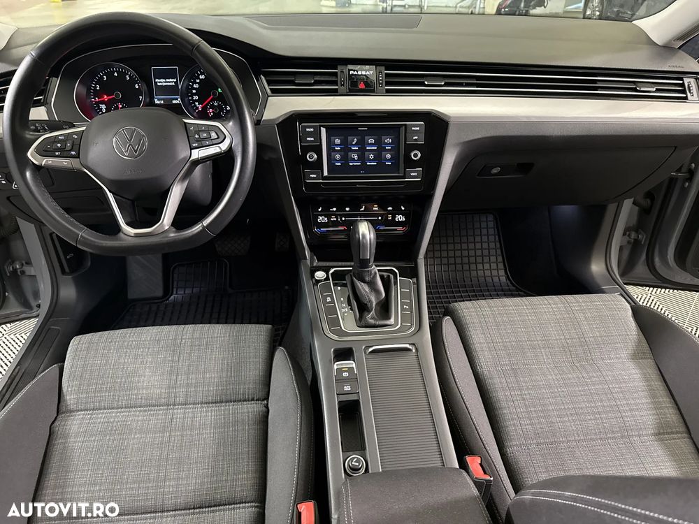 Volkswagen Passat - 10