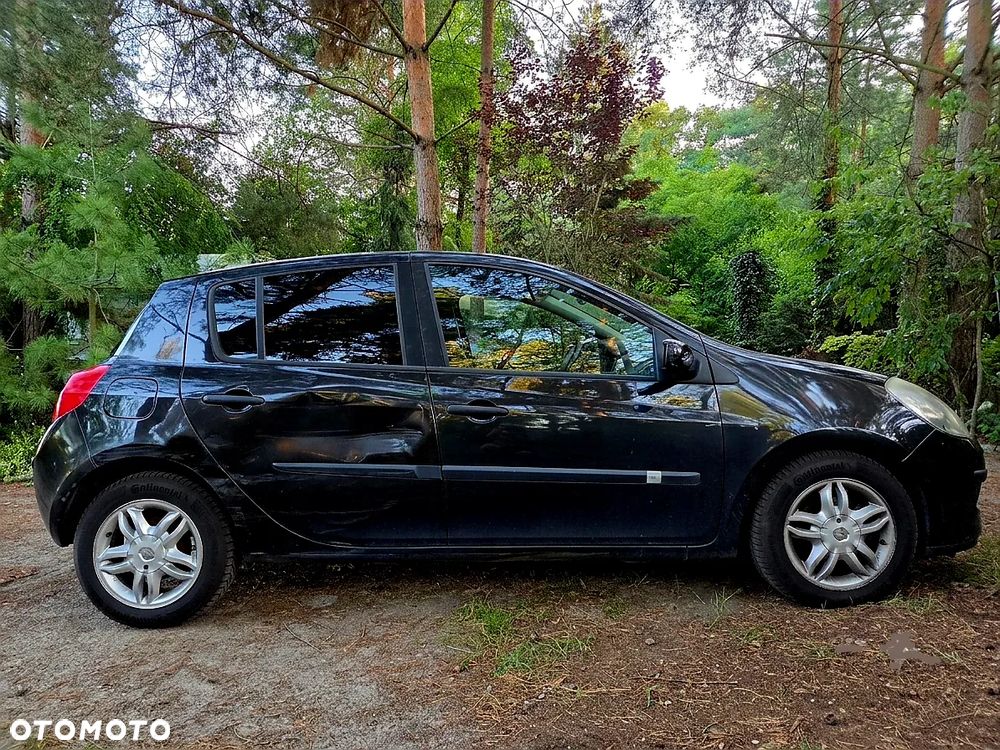 Renault Clio 1.4 16V Expression - 6