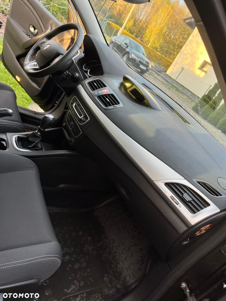 Renault Megane 1.6 16V Dynamique - 12