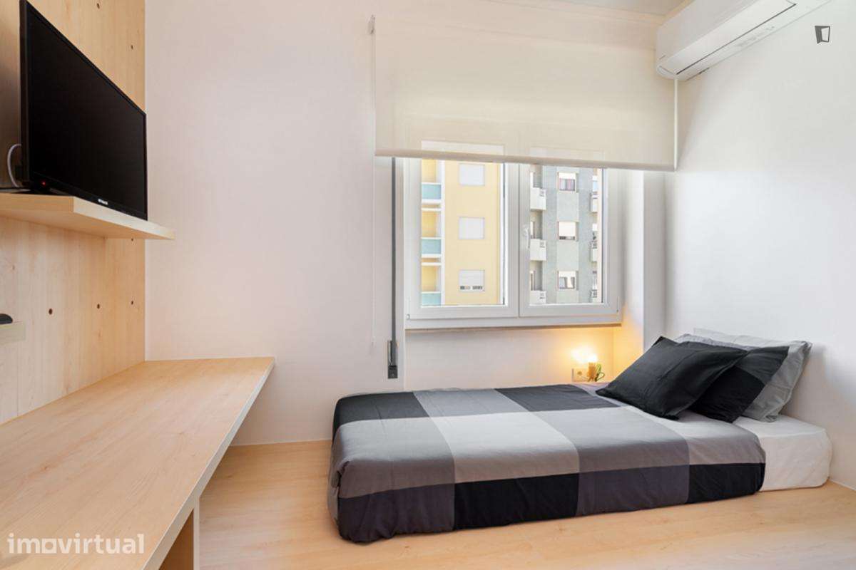 Quarto - localizado em Leiria - Grande imagem: 2/12