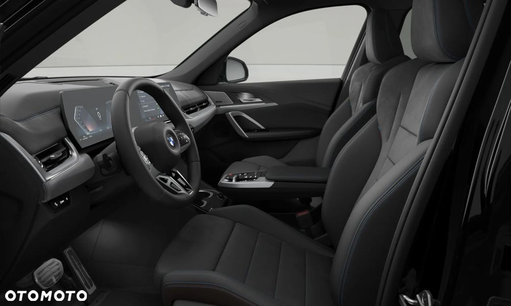 BMW X1 xDrive20d mHEV - 12
