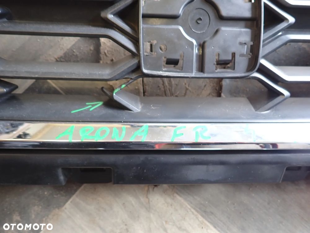 SEAT ARONA FR GRILL 6F9 853 654 A - 5