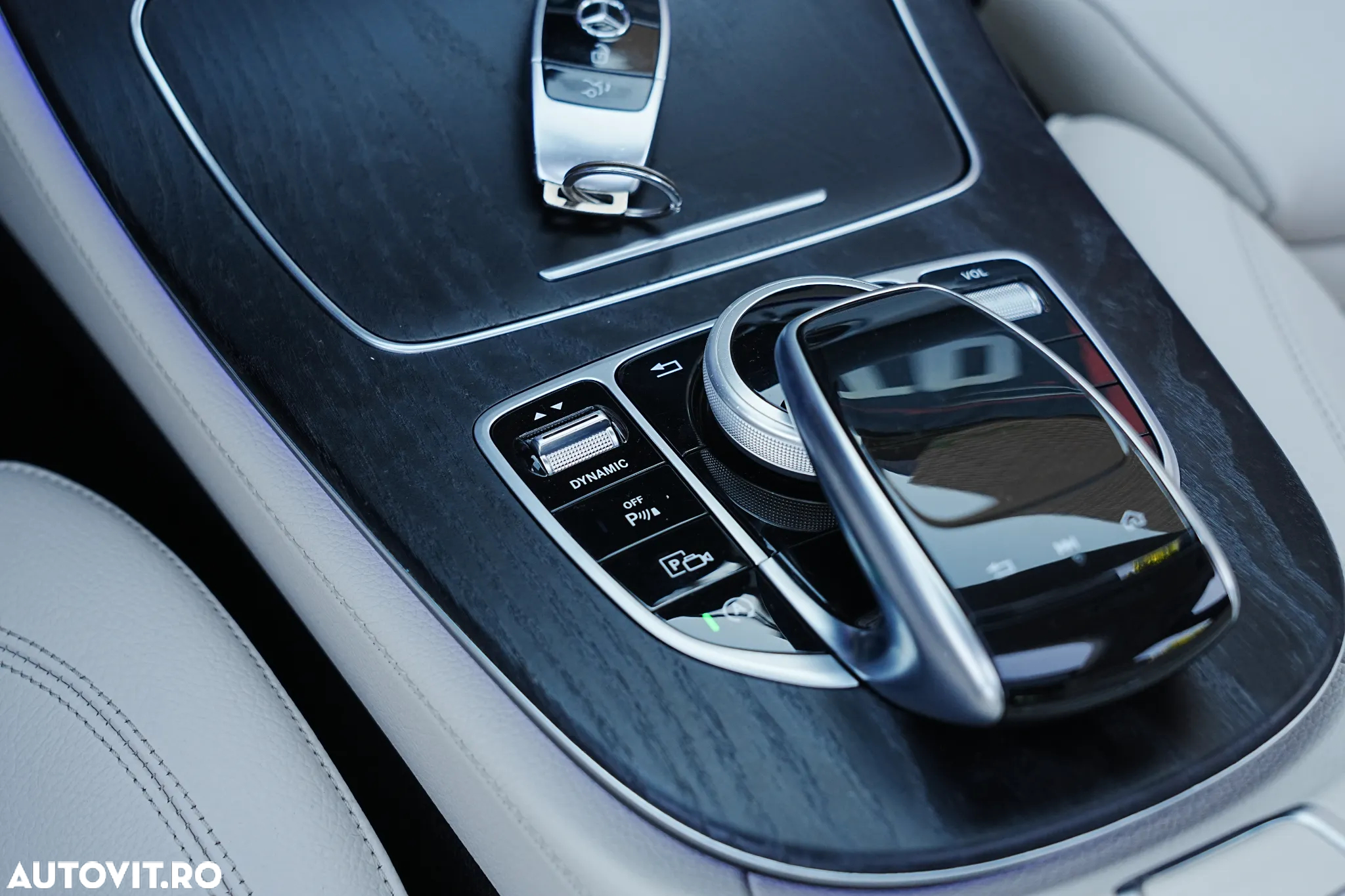 Mercedes-Benz E 200 d 9G-TRONIC Exclusive - 16
