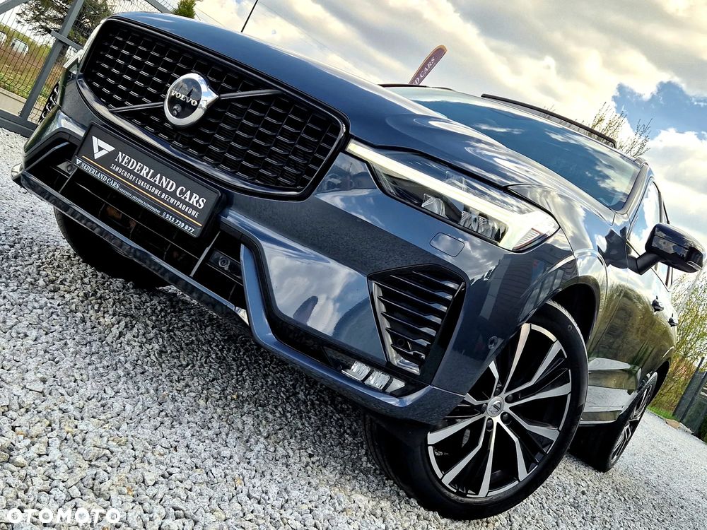 Volvo XC 60 B4 B Plus Dark - 29