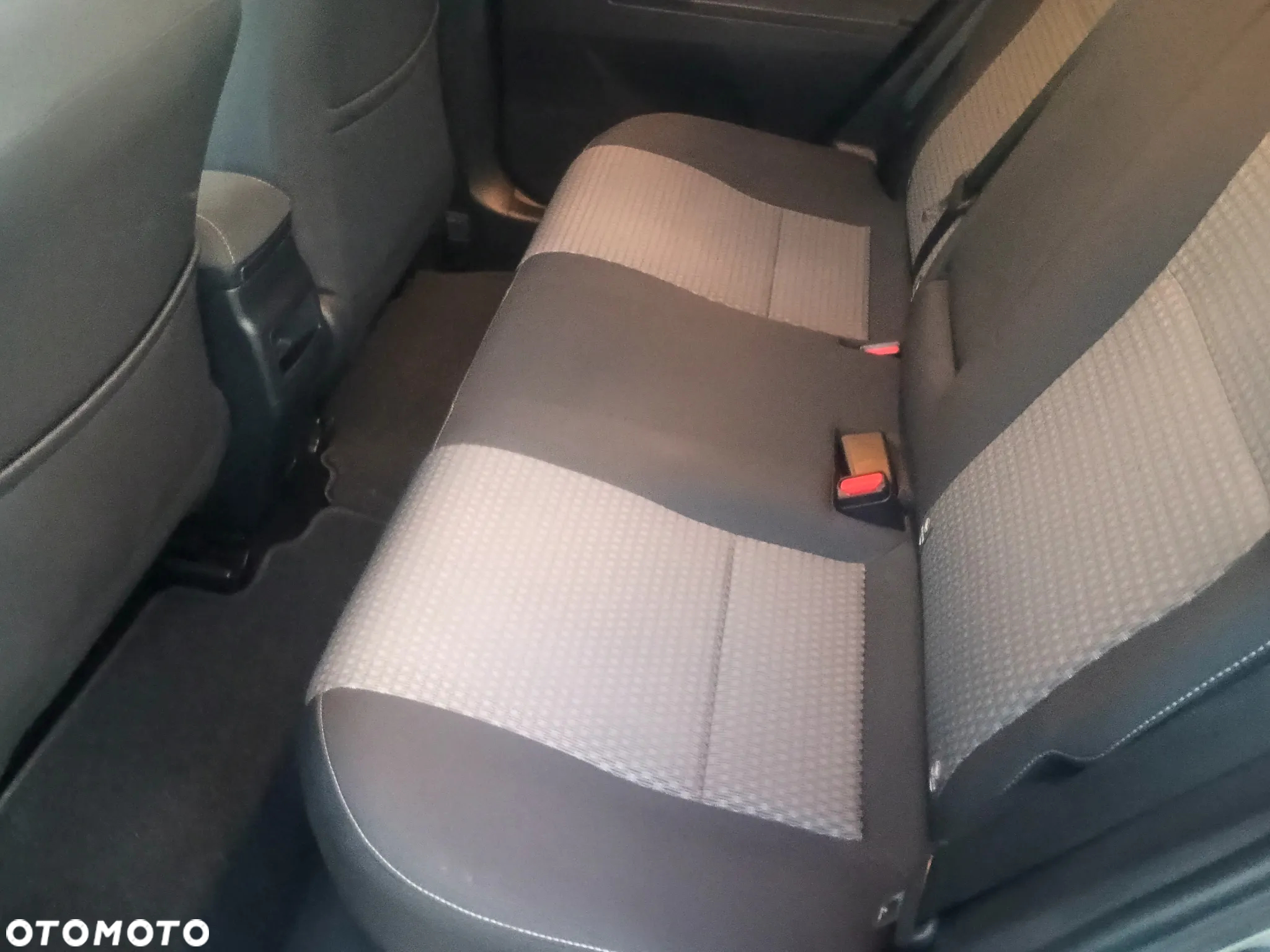 Toyota Auris 1.8 VVT-i Hybrid Automatik Executive - 17