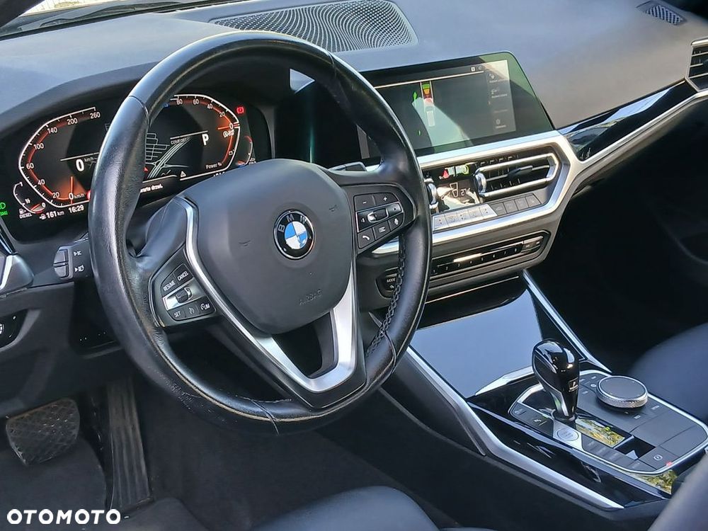 BMW Seria 3 320d MHEV Sport Line - 14