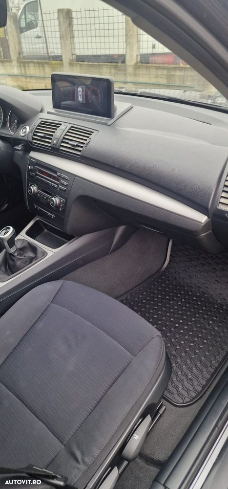 BMW Seria 1 118d - 37