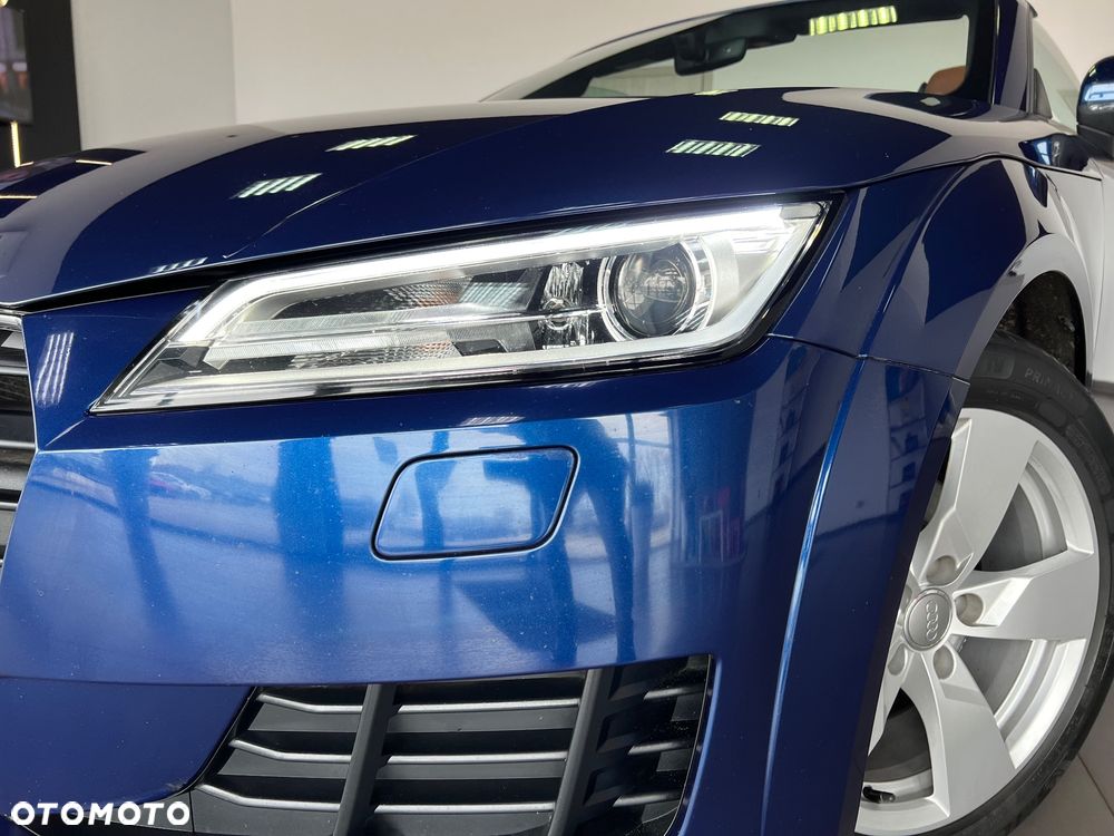 Audi TT Roadster - 11