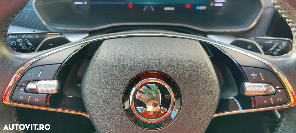 Skoda Octavia 2.0 TDI DSG Ambition - 22