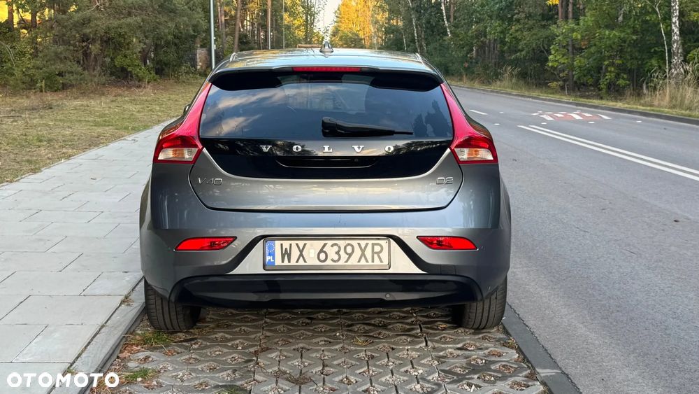Volvo V40 D2 Powershift Momentum - 3