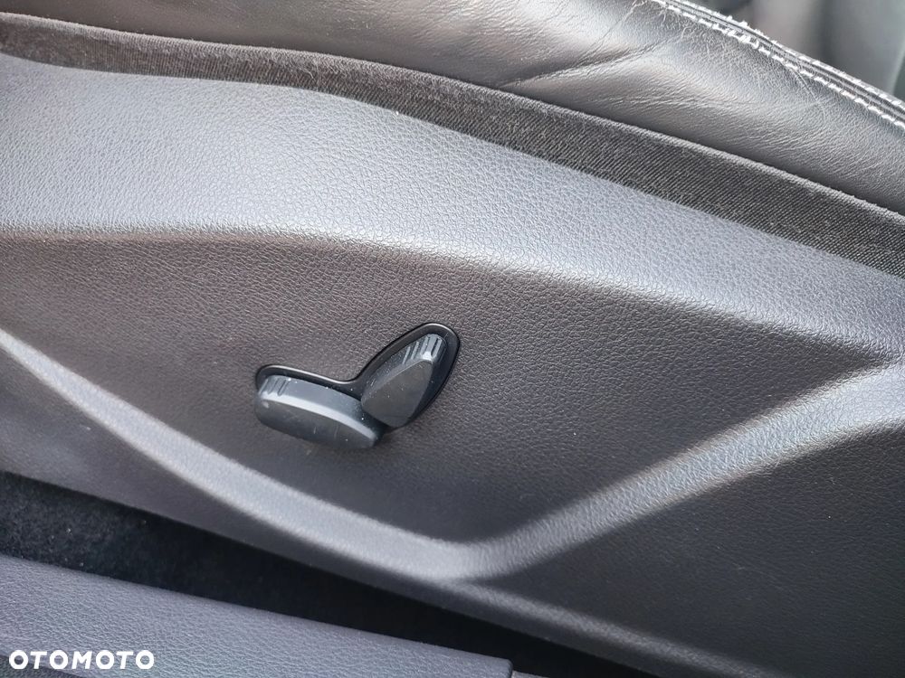 Ford Focus 1.6 EcoBoost Start-Stopp-System Titanium - 28