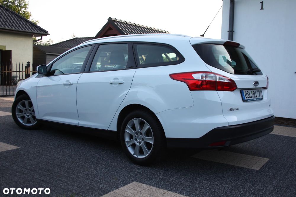 Ford Focus 1.0 EcoBoost Start-Stopp-System Champions Edition - 6