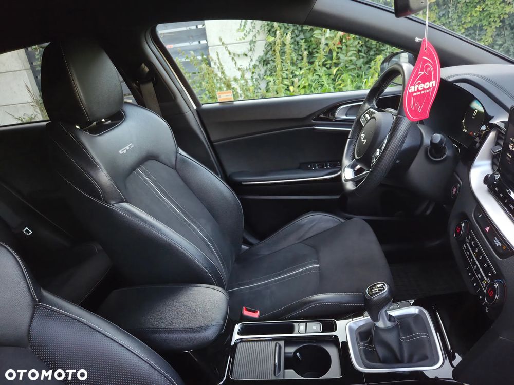 Kia ProCeed 1.5 T-GDI GT Line - 20