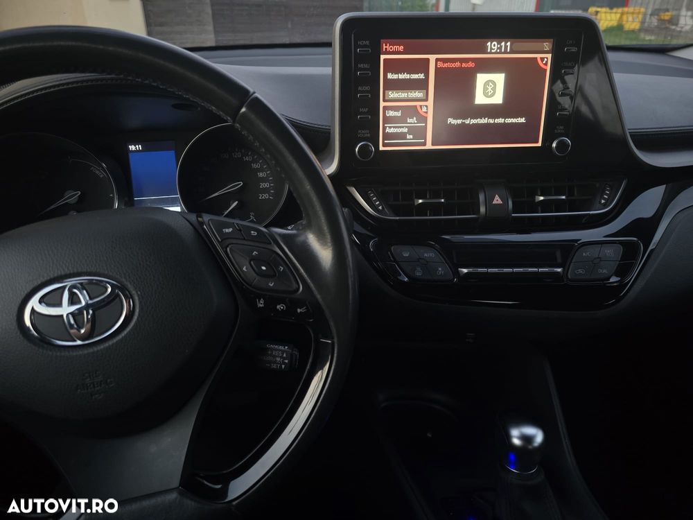 Toyota C-HR Flow - 5