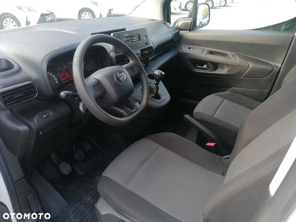 Toyota PROACE CITY - 12