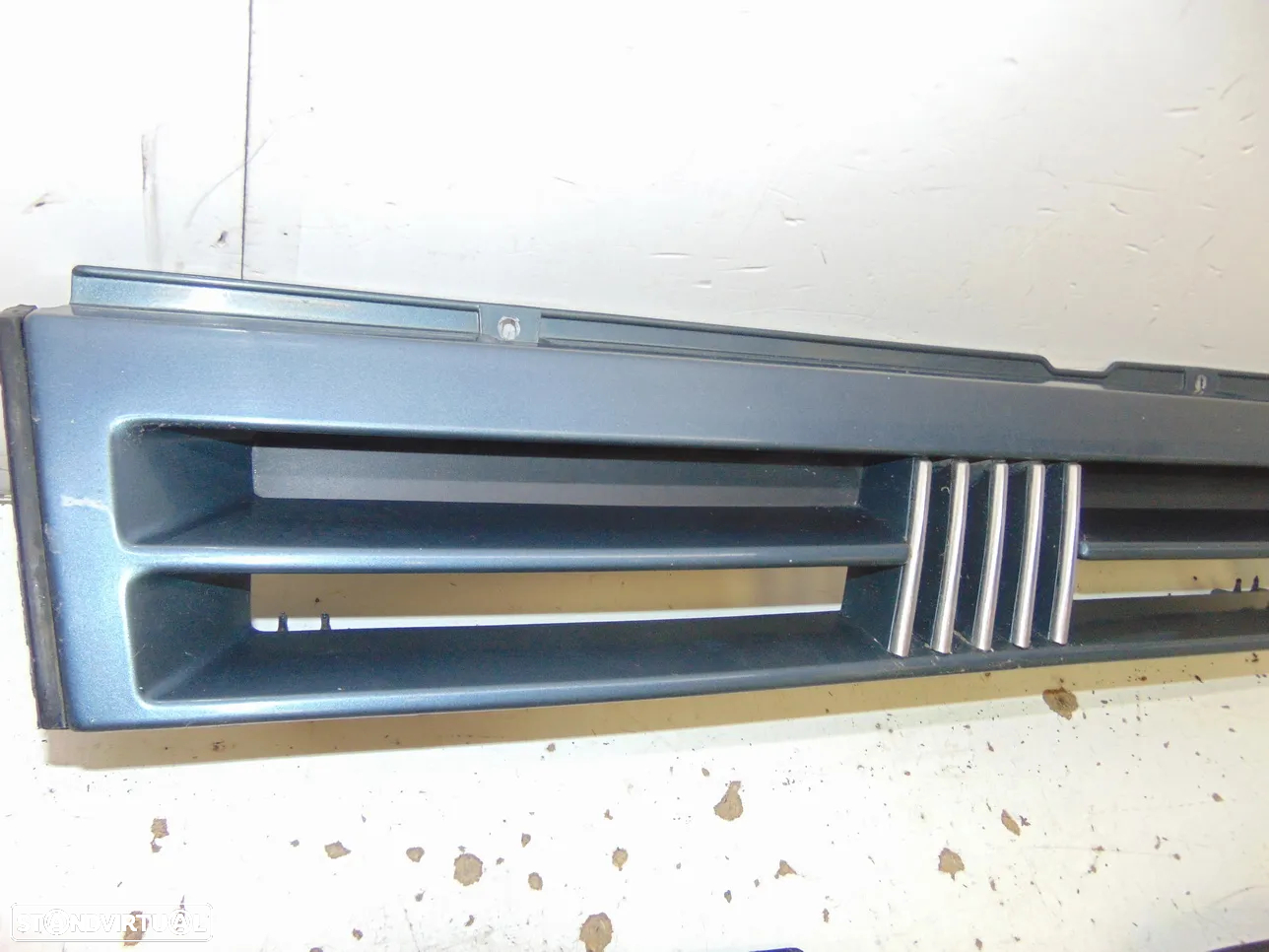 Fiat uno grelha/piscas - 2