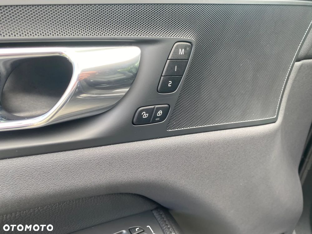 Volvo XC 60 T4 Inscription - 10