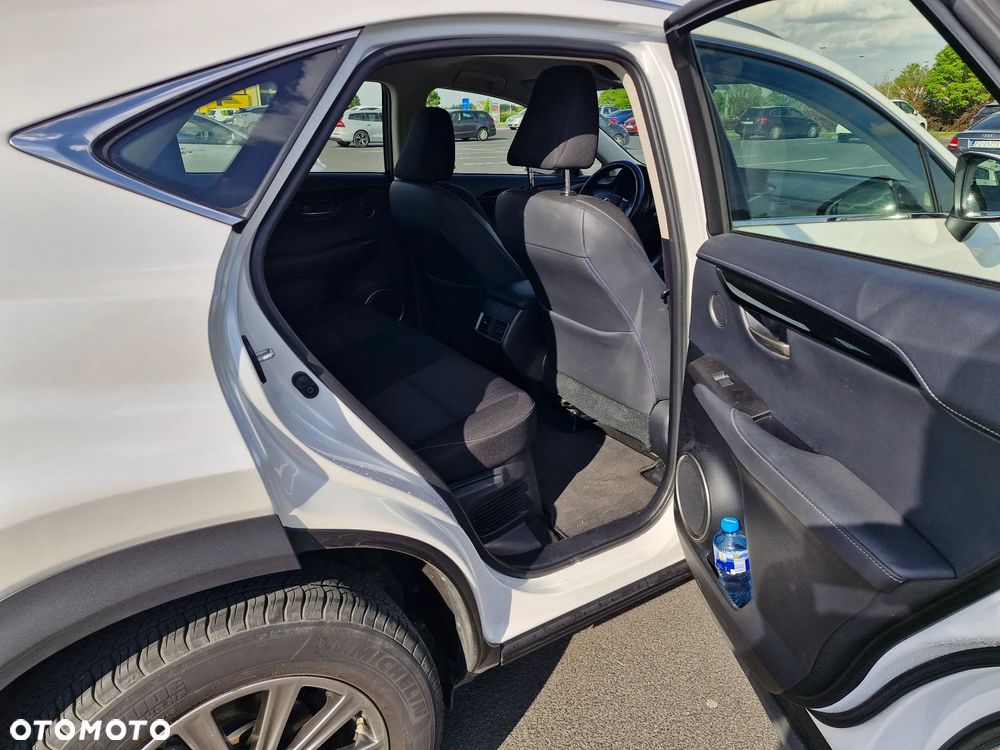 Lexus NX 300h Elite AWD - 15