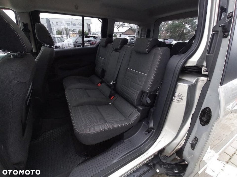 Ford Tourneo Connect - 12