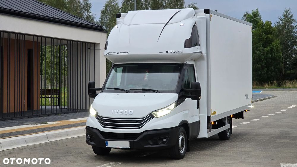 Iveco ❗️❗️DAILY 3.0 180KM 35S18 ❗️❗️ZABUDOWA JEGGER 10 PALET / KONTENER 5M / PODUSZKI PNEUMATYCZNE / SKRZYNIA MANUALNA / NAWIGACJA / TEMPOMAT ADAPTACYJNY / KABINA SYPIALNIANA / LEKKI KONTENER / WERSJA WZMOCNIONA / SALON POLSKA / FULL LED / RAMA / MAKSYMALNA OPCJA WYPOSAŻENIA❗❗ STAN - JAK NOWY ❗️ - 27