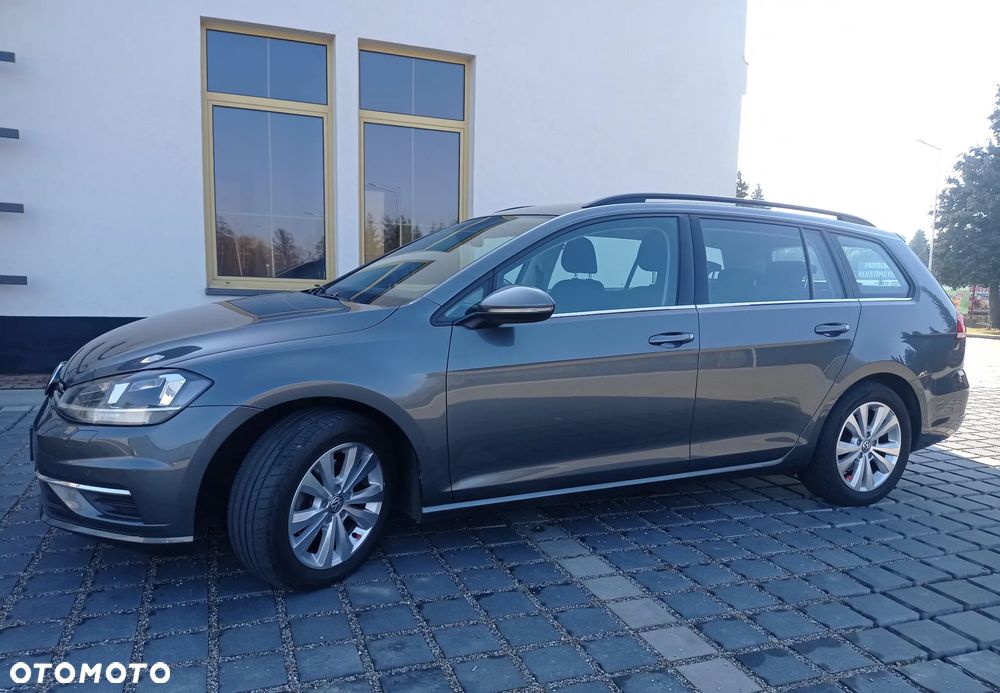 Volkswagen Golf - 5