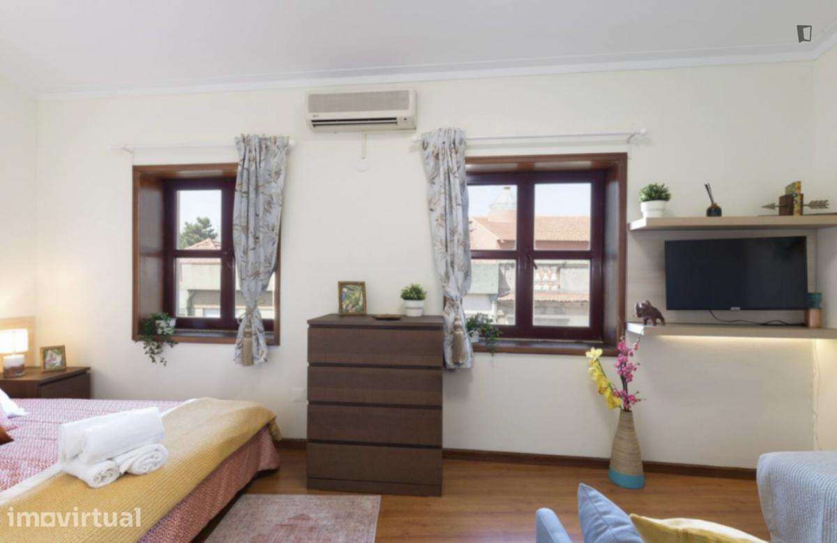 Apartamento com 1 quartos - localizado em Cedofeita Porto - Grande imagem: 5/28