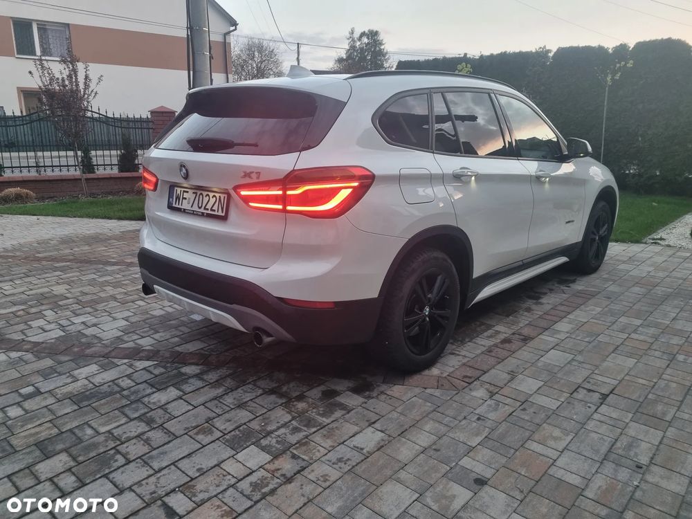 BMW X1 xDrive20d xLine - 4