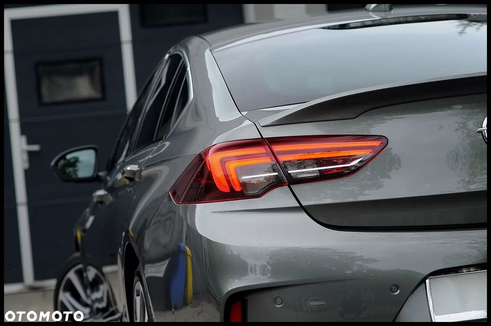 Opel Insignia 2.0 BiTurbo 4x4 GSI - 13
