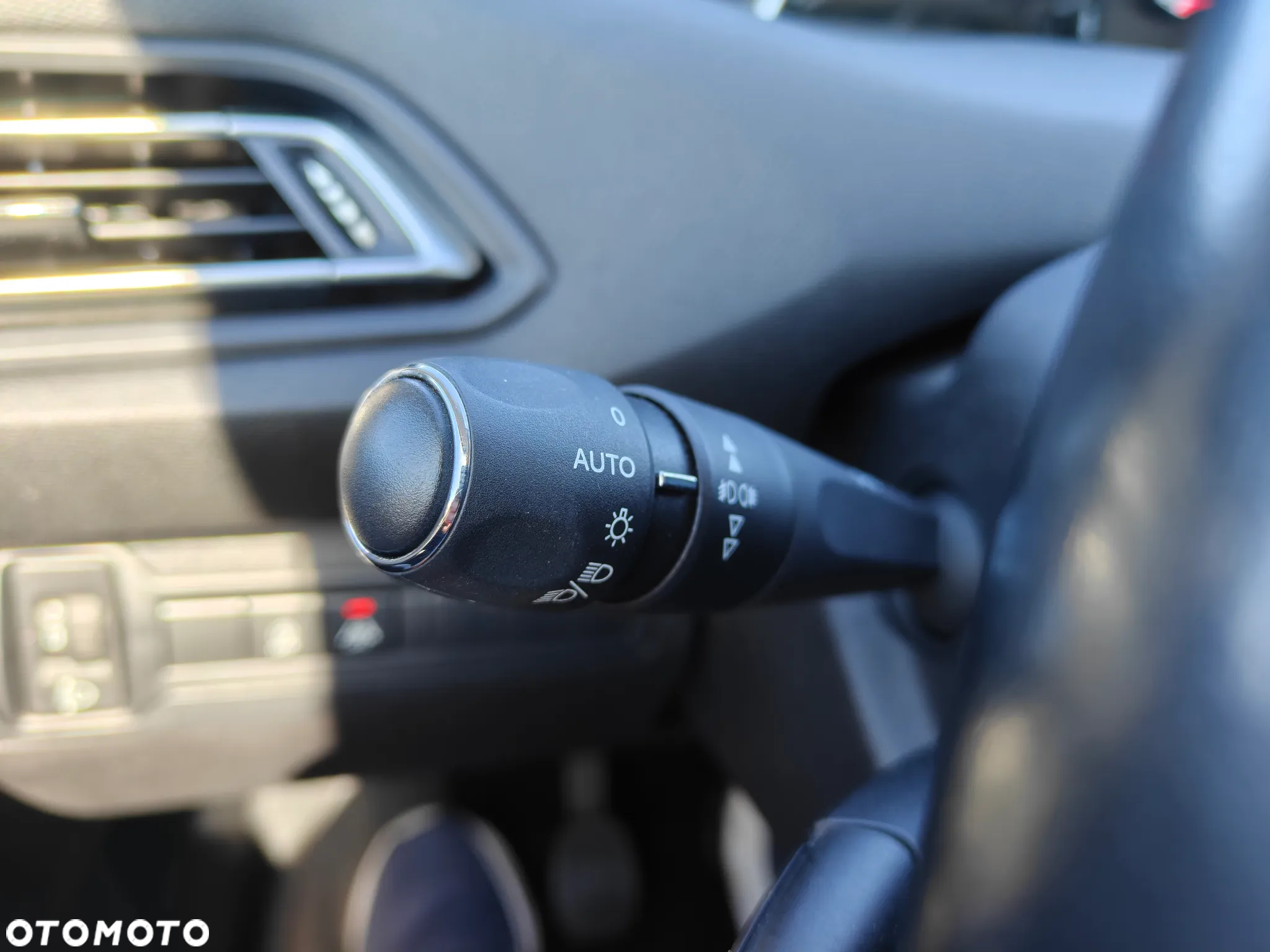 Peugeot 308 SW PureTech 110 Stop & Start Active Pack - 22