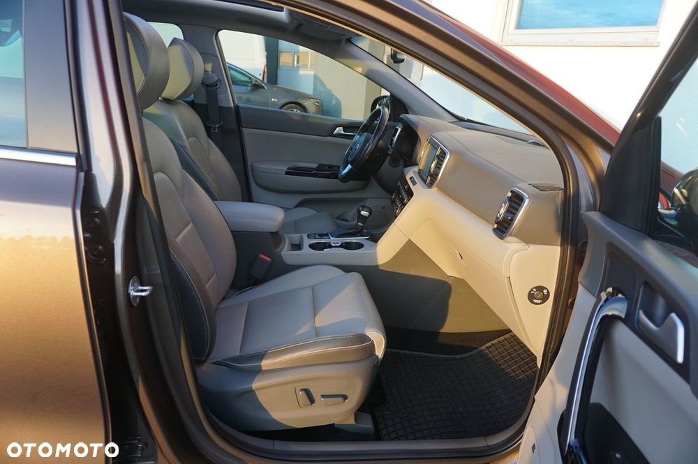 Kia Sportage 2,0 CRDI AWD Platinum - 20