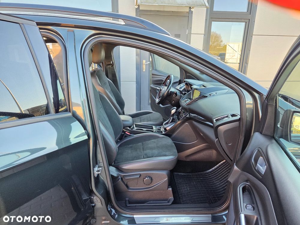 Ford Kuga 2.0 TDCi 4x4 ST-Line - 12